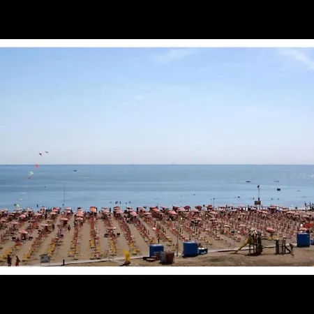 Beautiful House In A Great Location Near The - By Beahost Lägenhet Bibione