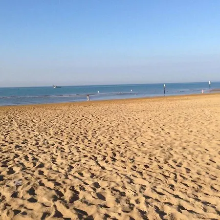 Beautiful House In A Great Location Near The - By Beahost * Bibione
